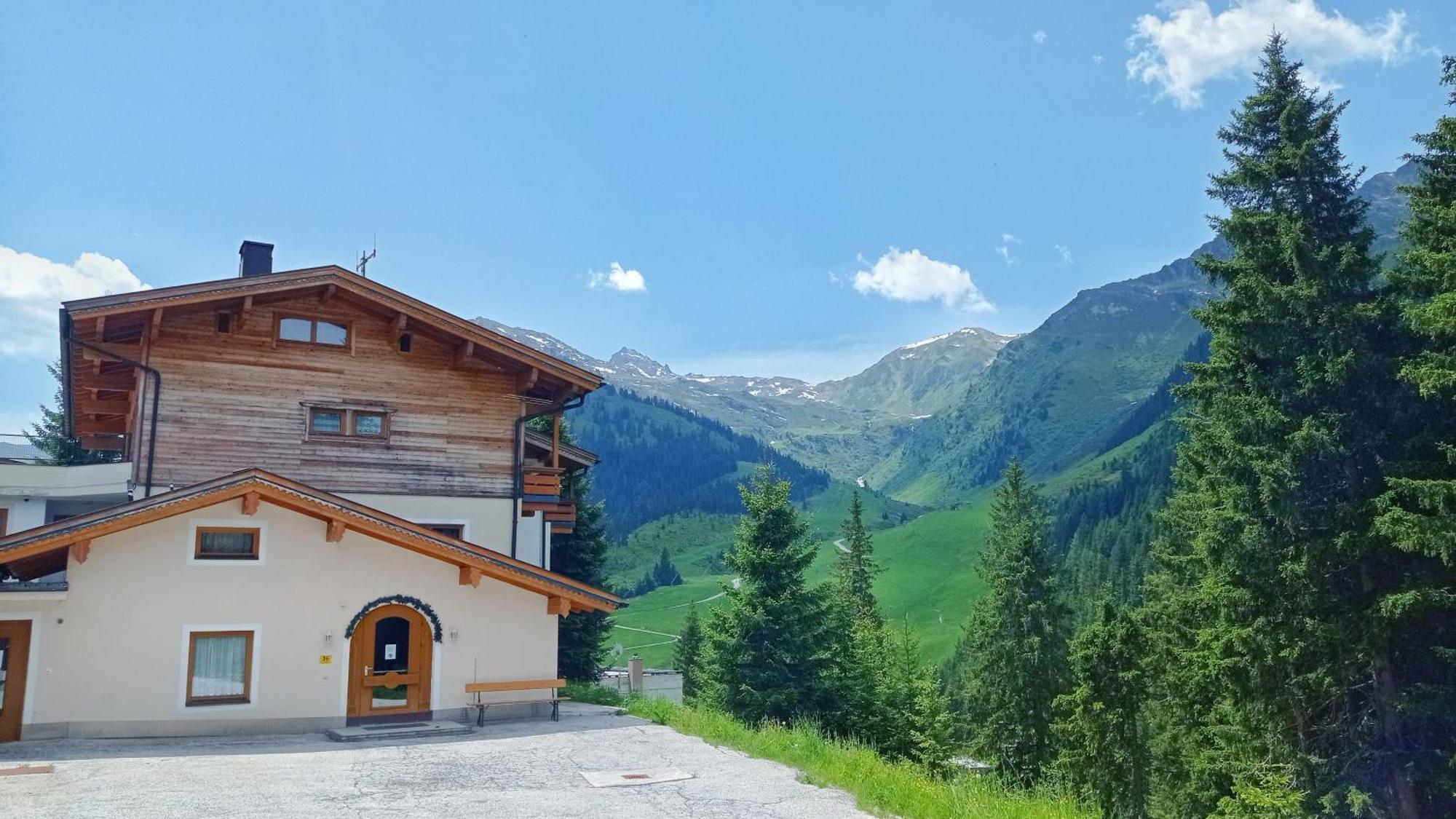 Haus Martina In Hochfuegen - Ohne Verpflegung Exterior photo